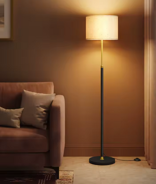 In Hoogte Verstelbare Vloerlamp – Stoffen Kap & LED-Lamp Inclusief