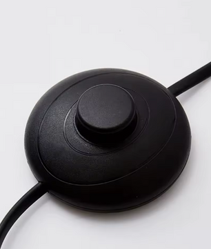 Industriële Vloerlamp – Zwarte Metalen Staande Lamp met Druppelkooikap