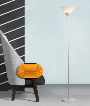 Creatieve LED Vloerlamp – Zwart/Wit Lamphuis, Modern & Decoratief