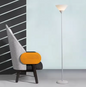 Creatieve LED Vloerlamp – Zwart/Wit Lamphuis, Modern & Decoratief