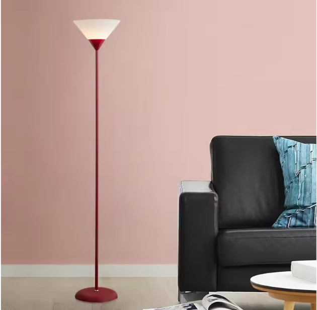 Creatieve LED Vloerlamp – Zwart/Wit Lamphuis, Modern & Decoratief