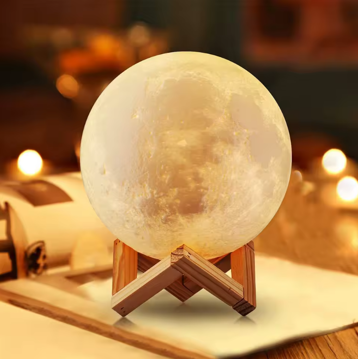 Maanlamp 8 cm – LED Nachtlamp met Standaard voor Slaapkamer & Decoratie