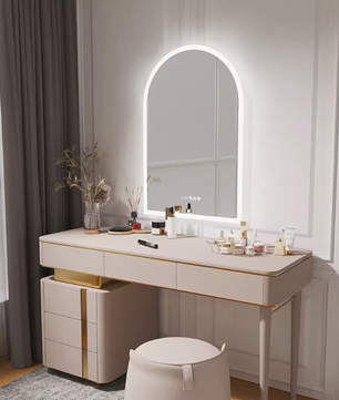 Slimme LED Badkamerspiegel – Gebogen Design, Dimbaar & Anticondens