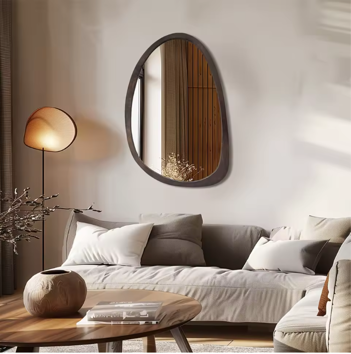 Moderne Asymmetrische Wandspiegel – Zwart Walnoothouten Frame, Stijlvol & Decoratief