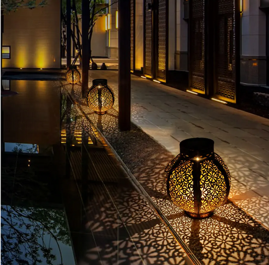 Solar Retro Hanglantaarn – Hol Ontwerp, Waterdicht & Warm Wit LED