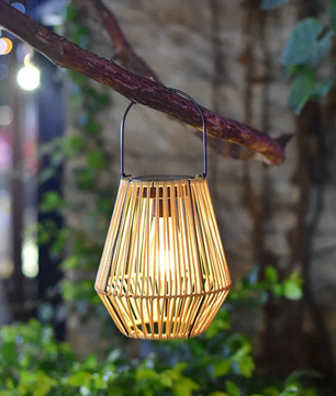 Rotan Solar Lantaarn – IP65 Waterdicht, Hangend of Staand voor Tuin & Terras
