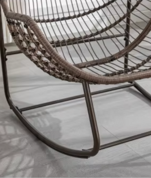 Rotan Schommelstoel met Kussen – Outdoor Fauteuil voor Veranda, Tuin of Woonkamer