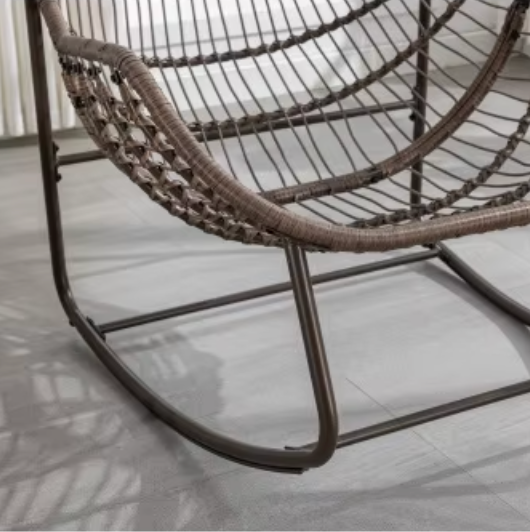 Rotan Schommelstoel met Kussen – Outdoor Fauteuil voor Veranda, Tuin of Woonkamer