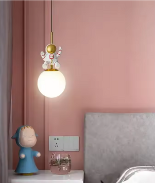 Moderne LED Astronaut Hanglamp – Maan Kroonluchter voor Kinderkamer & Slaapkamer