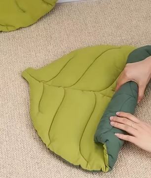 Kattenbed Bladvorm – Zachte Antislip Slaapmat & Wasbaar Huisdierkleed