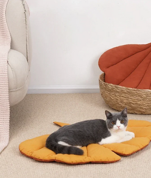 Kattenbed Bladvorm – Zachte Antislip Slaapmat & Wasbaar Huisdierkleed