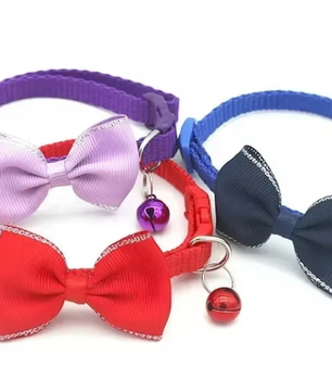 Verstelbare Kattenhalsband met Vlinderdas & Bel – Stijlvol en Comfortabel