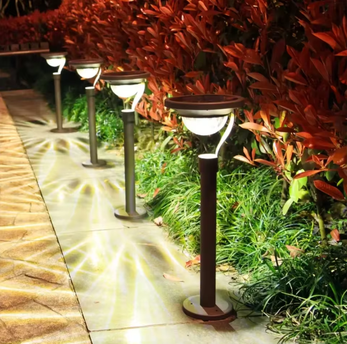Solar LED Tuinlamp – Superheldere Zonnelamp voor Gazon, Pad & Binnenplaats, Waterdicht en Energiezuinig