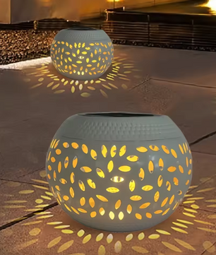 Solar LED Tuinlantaarn – Metalen Ellipsvormige Lantaarn, Waterdicht & Sfeervolle Schaduwprojectie