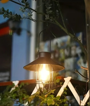 Solar Tuinluchter – Decoratieve Hanglamp op Zonne-energie, IJzeren Tuinverlichting voor Binnenplaats & Gazon