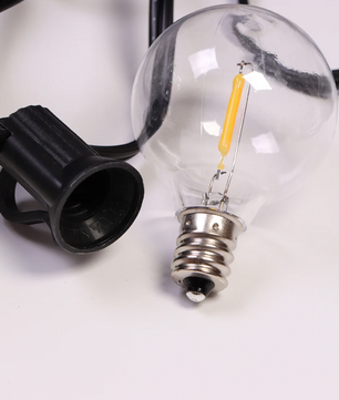 Solar Slingerlicht 12 m – 30 LED G40 Bollen, USB & Zonne-energie, Waterdicht en Breukvast