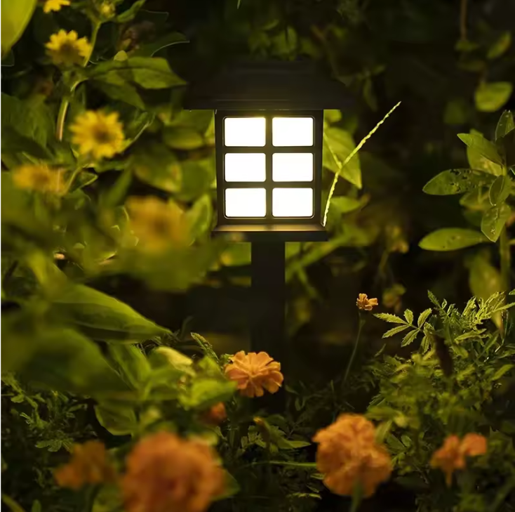 Solar LED Padverlichting – Waterdichte Tuinlampen voor Oprit, Terras & Gazon