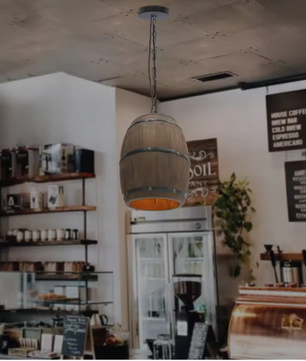 Vintage Houten Wijnvat Hanglamp – Industriële Plafondlamp met Metaal