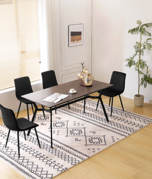 Set van 4 Scandinavische Eetkamerstoelen – Fluwelen Zitting & Metalen Poten, Modern en Comfortabel
