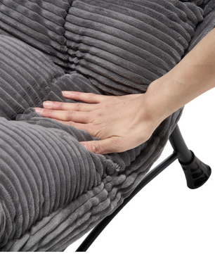 Lounge Fauteuil met Voetenbank – Fluweelzachte Stof & Stalen Frame, Ergonomisch en Comfortabel