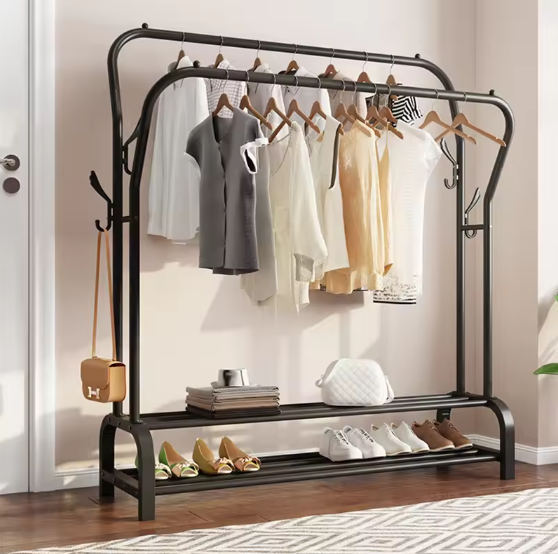 Dubbel Kledingrek met Schoenenplank – Vrijstaand Metaal 146×110×35 cm