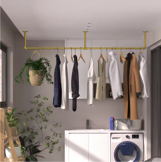 Wandmontage Kledingrek – Industrieel Buisontwerp met Haken & Ruimtebesparend Design