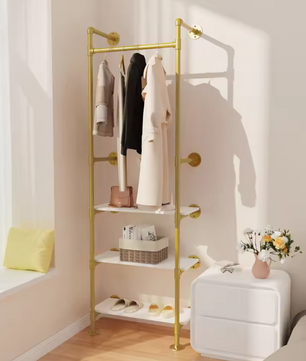 Industriële Wandkapstok met Kledingrail & 3 Planken – Gouden Buisontwerp 61×31×178 cm