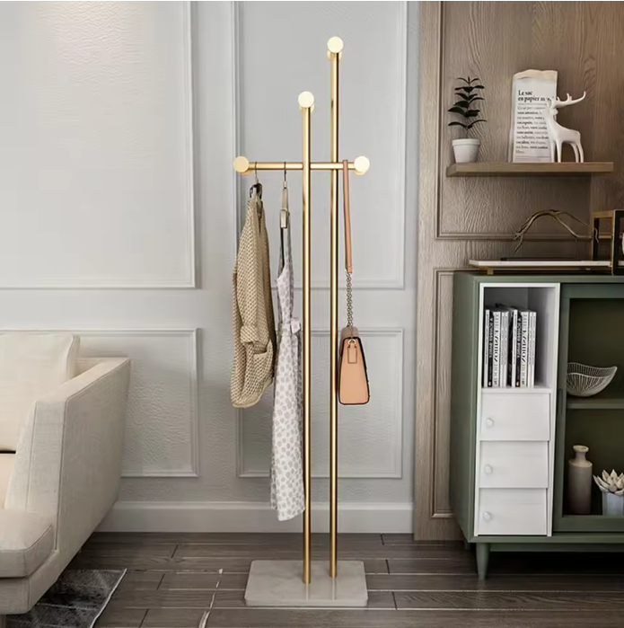 Gouden Kledingrek met 8 Haken – Vrijstaand & Stabiel Design