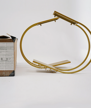 Wand Wijnrek Goud – Halfrond Design met Glashouder, 120 cm