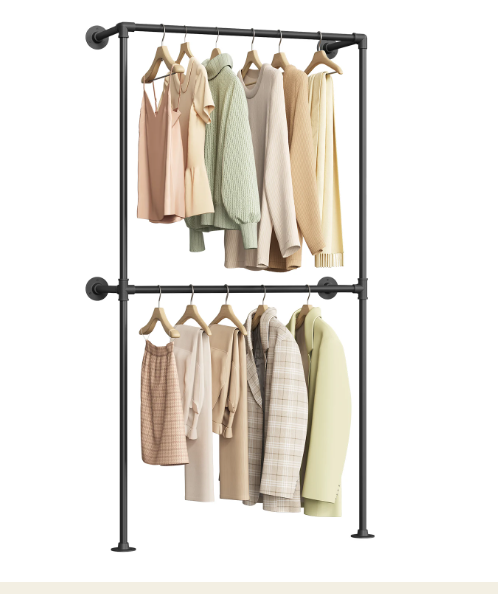 Industriële Wandgarderobe met Planken en Kledingroede – Open Wandkast