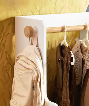 Kindergarderobe met 2 Haken en Opberglades – MDF en Bamboe Kast voor Kinderkamer