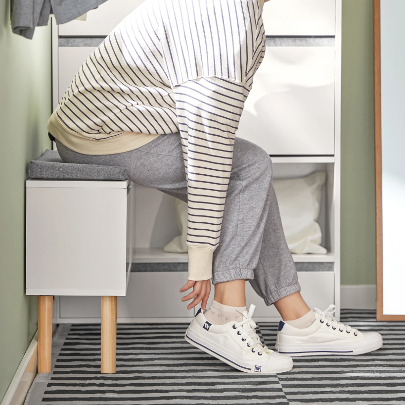 Schoenenbank met 2 Kleppen, 2 Deuren en 2 Lades – Witte Schoenenkast met Zitbank en Wandplank voor Hal en Entree