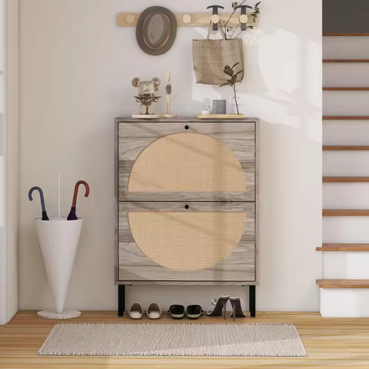Retro Grijze Schoenenkast met 2 Deuren en Rotan Front – 60 cm