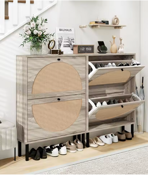 Retro Grijze Schoenenkast met 2 Deuren en Rotan Front – 60 cm