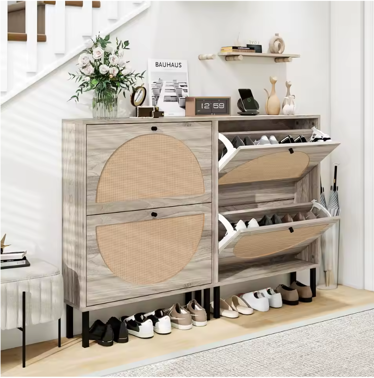 Retro Grijze Schoenenkast met 2 Deuren en Rotan Front – 60 cm