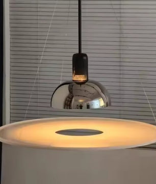 Moderne LED Hanglamp Frisbi Design – PMMA Schijf & Chroom Reflector – E27 Designer Kroonluchter voor Woonkamer, Eetkamer & Slaapkamer