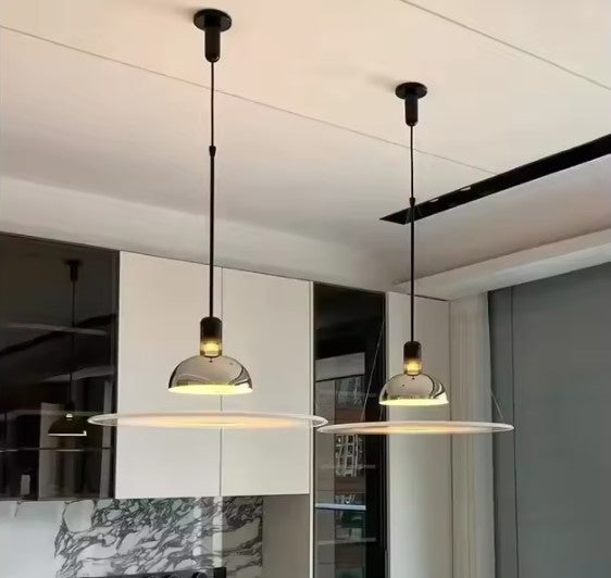 Moderne LED Hanglamp Frisbi Design – PMMA Schijf & Chroom Reflector – E27 Designer Kroonluchter voor Woonkamer, Eetkamer & Slaapkamer