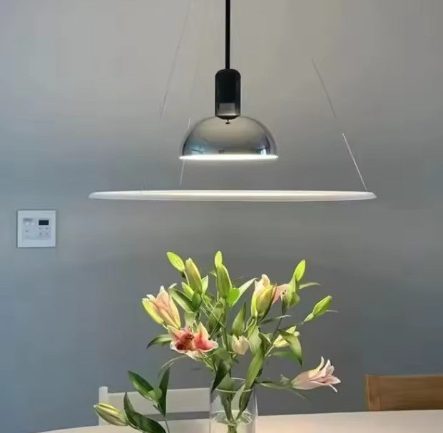 Moderne LED Hanglamp Frisbi Design – PMMA Schijf & Chroom Reflector – E27 Designer Kroonluchter voor Woonkamer, Eetkamer & Slaapkamer