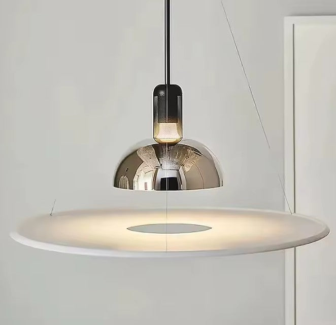 Moderne LED Hanglamp Frisbi Design – PMMA Schijf & Chroom Reflector – E27 Designer Kroonluchter voor Woonkamer, Eetkamer & Slaapkamer