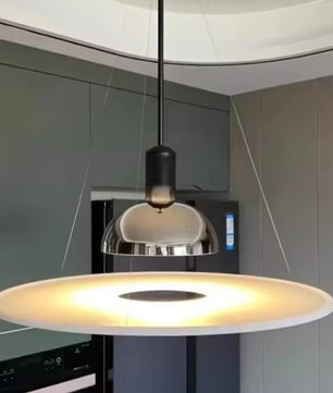 Moderne LED Hanglamp Frisbi Design – PMMA Schijf & Chroom Reflector – E27 Designer Kroonluchter voor Woonkamer, Eetkamer & Slaapkamer