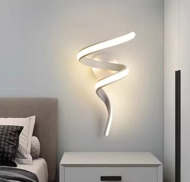 Moderne LED Wandlamp Spiraal Design – Scandinavische Muurlamp van Metaal & Acryl voor Hal, Slaapkamer & Woonkamer