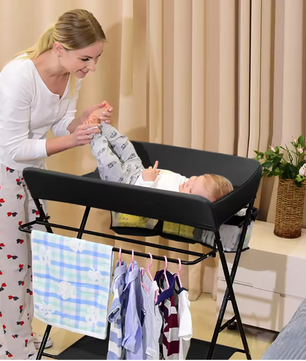 Opvouwbare Baby Aankleedtafel met Wielen – Verstelbaar, Veilig en Met Opbergruimte