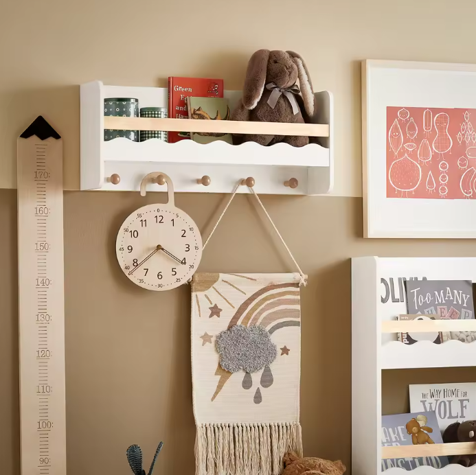 Kinder Wandgarderobe met Boekenplank en Haken – Praktische Opbergoplossing voor Kinderkamer