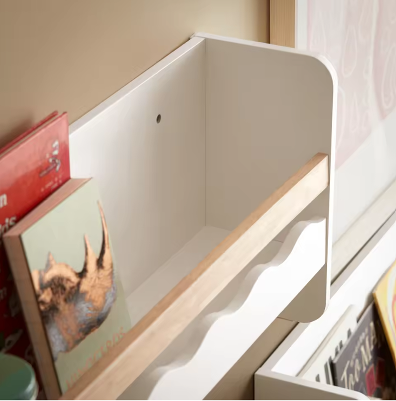 Kinder Wandgarderobe met Boekenplank en Haken – Praktische Opbergoplossing voor Kinderkamer