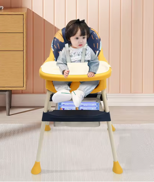 4-in-1 Opvouwbare Baby Eetstoel met Blad en Voetsteun – Voor Thuis en Onderweg