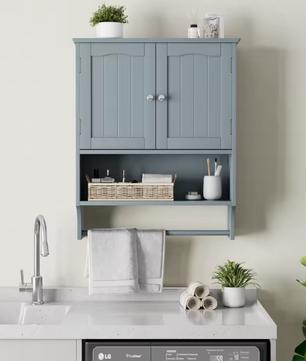 Moderne Badkamer Wandkast met Handdoekhouder en Open Vakken