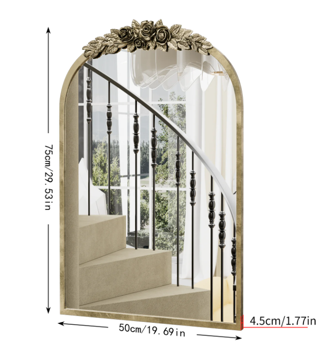 Boogvormige Wandspiegel met Antieke Messing Look – Decoratieve Spiegel met Rozenornament