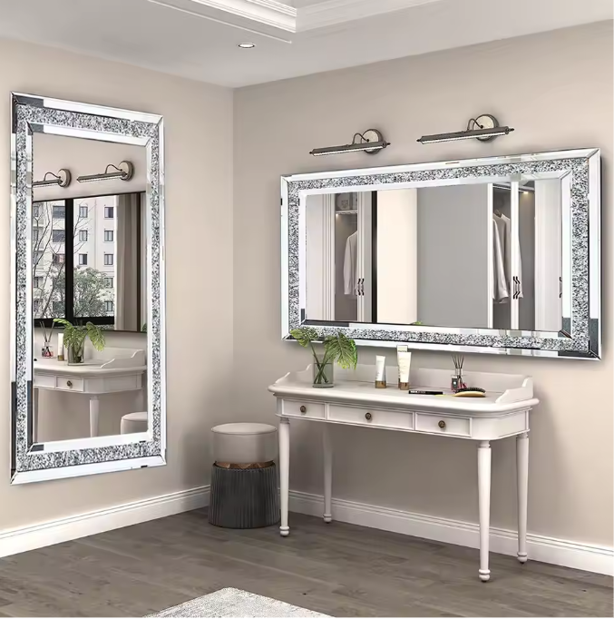 Glamour Wandspiegel met Kristallen Rand – Luxe Decoratieve Spiegel voor Interieur