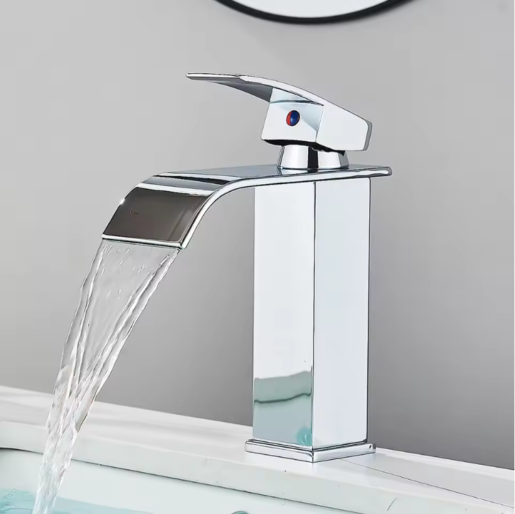 Mat Zwarte Waterval Wastafelkraan – Mengkraan Warm en Koud, Eengreeps