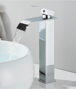 Mat Zwarte Waterval Wastafelkraan – Mengkraan Warm en Koud, Eengreeps